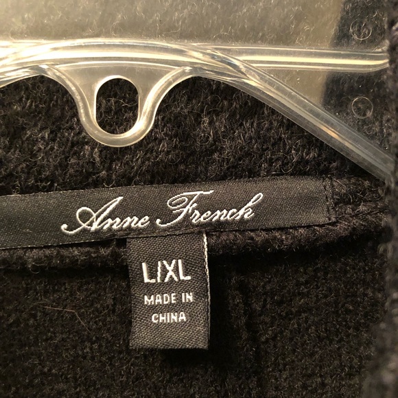 Gray/black cape w/full zipper - Picture 8 of 10